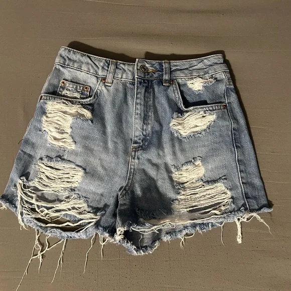 Topshop Moto Mom Jeans Blue Cut Off Shorts Size 4 - Picture 1 of 3